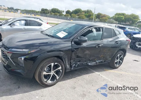 2025 Chevrolet Trax Fwd 1Rs z USA, uszkodzony, nr VIN KL77LGEP6SC072758